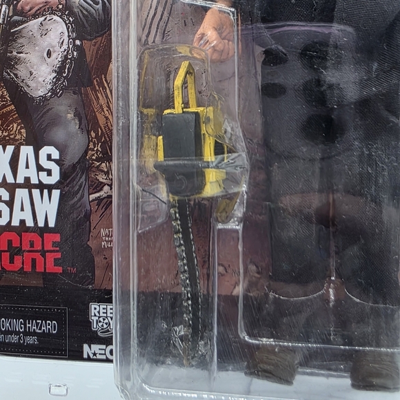 NECA Texas Chainsaw Massacre Leatherface Pretty Lady Mask Clothed Action Figure - Picture 5 of 8